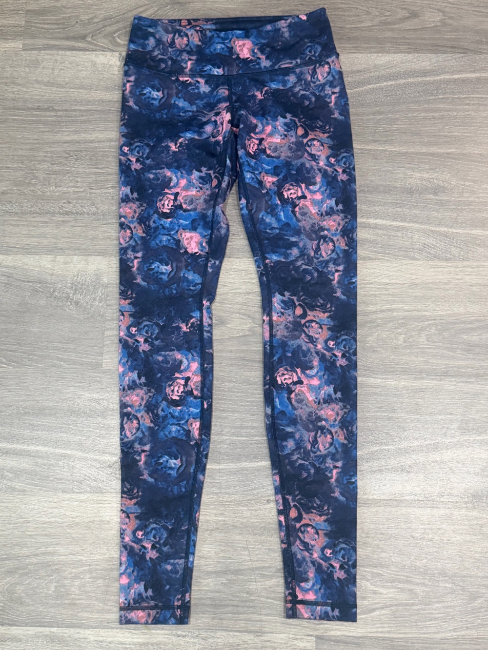 lululemon athletica Navy Blue Pink Floral Leggings Size 6